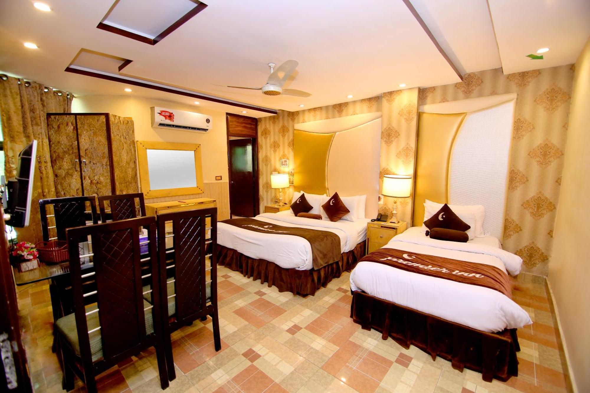 Premier Inn Gulberg Lahore Exteriér fotografie