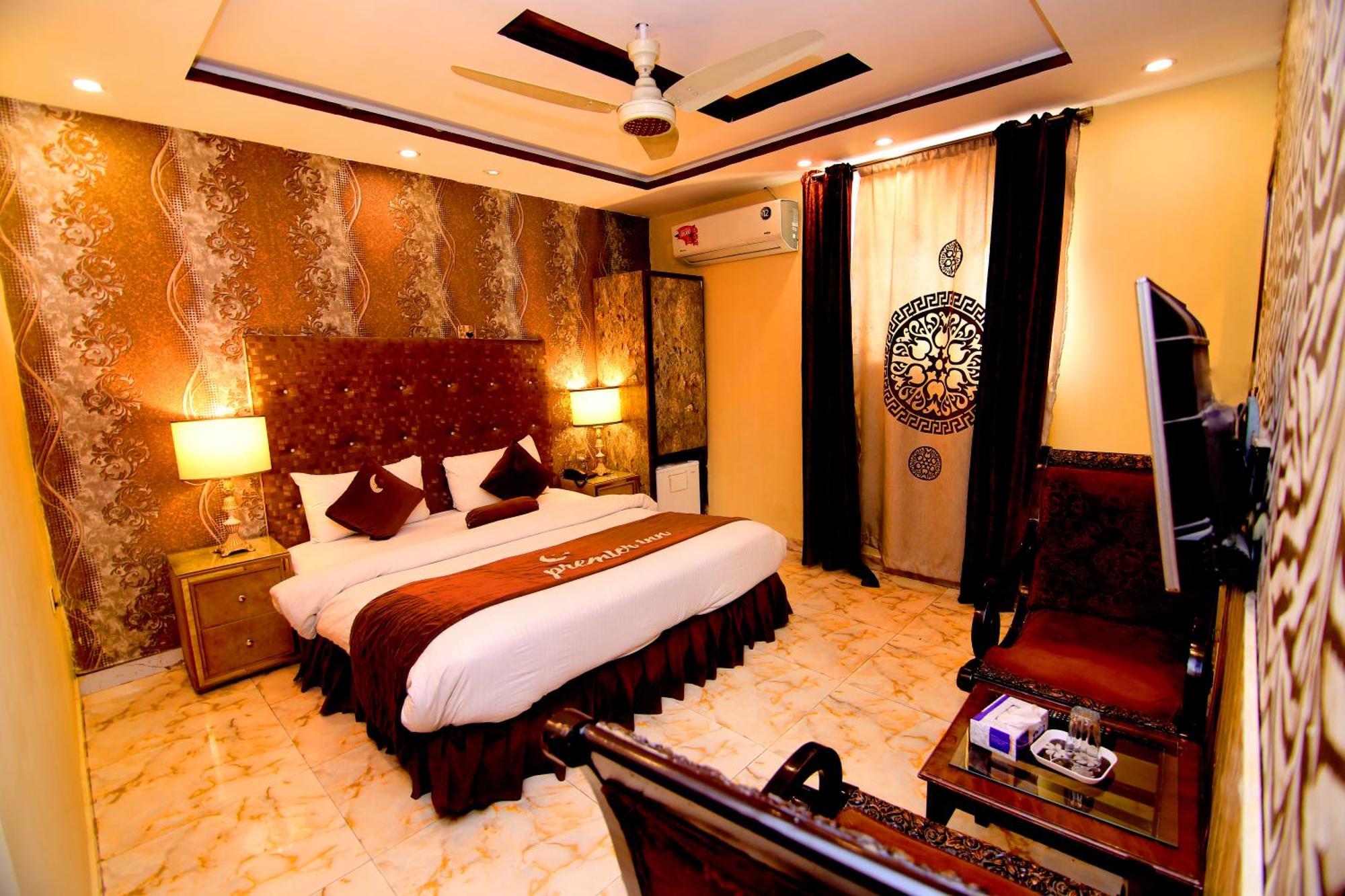 Premier Inn Gulberg Lahore Exteriér fotografie