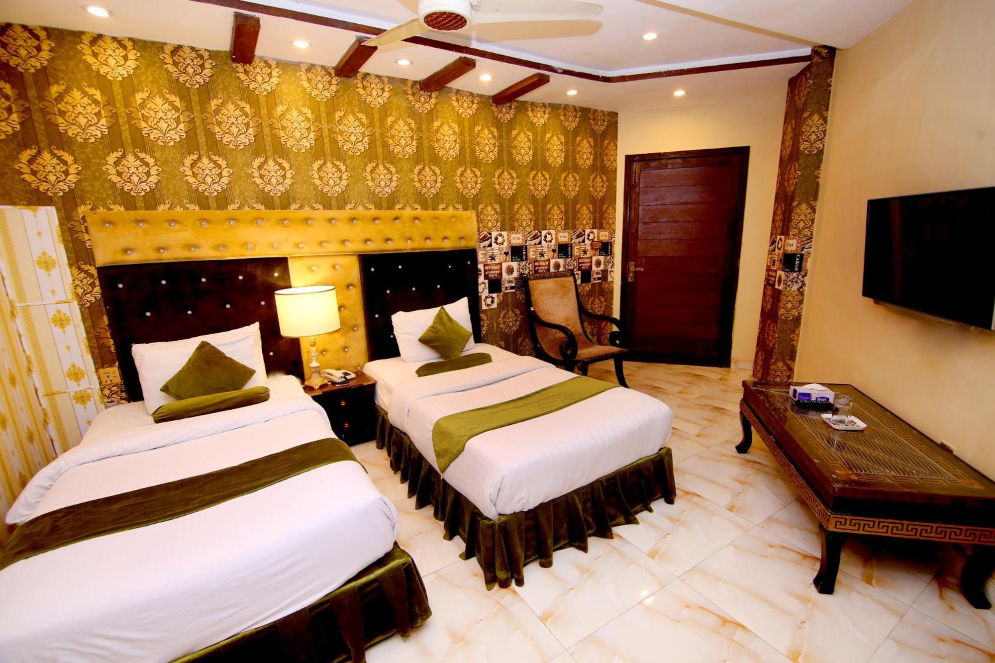 Premier Inn Gulberg Lahore Exteriér fotografie