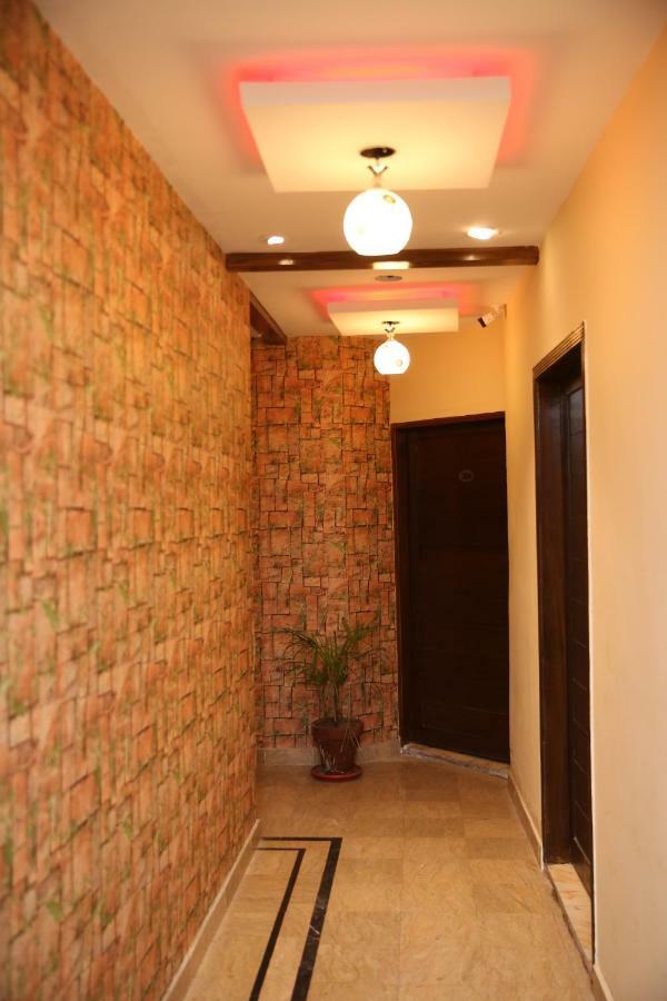 Premier Inn Gulberg Lahore Exteriér fotografie