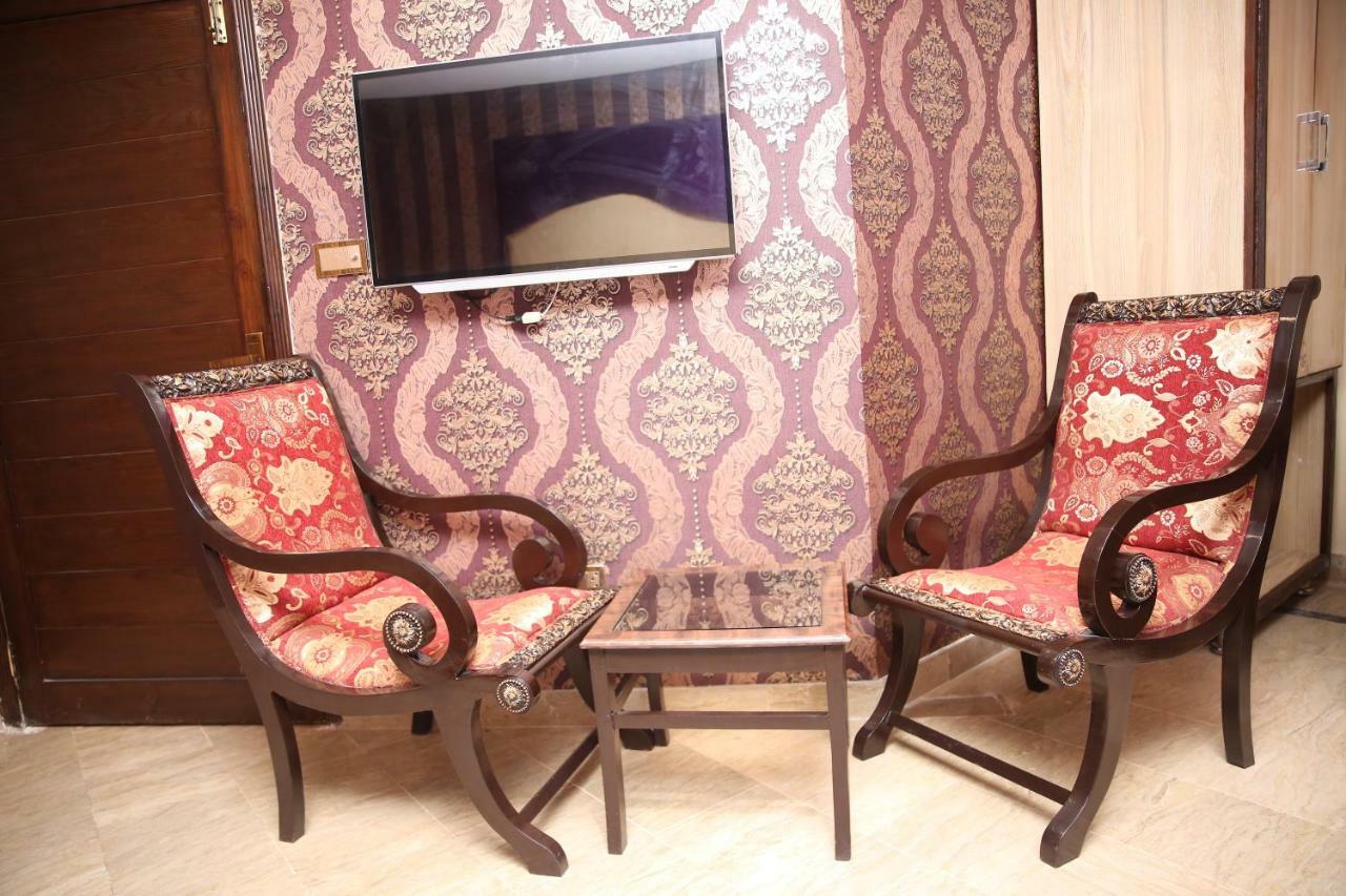 Premier Inn Gulberg Lahore Exteriér fotografie