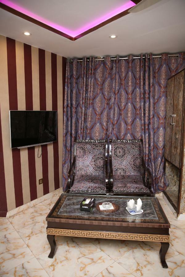 Premier Inn Gulberg Lahore Exteriér fotografie
